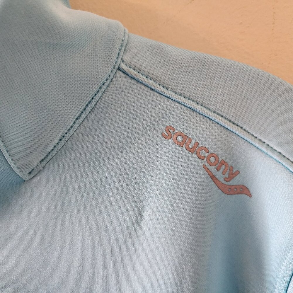 Saucony long sleeve running shirt, Size L, EUC - Picture 3 of 9
